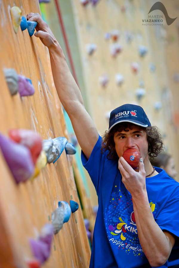vertigo, open, lezecke, centrum, boulder, bouldering, umela, stena, boulder, pretek